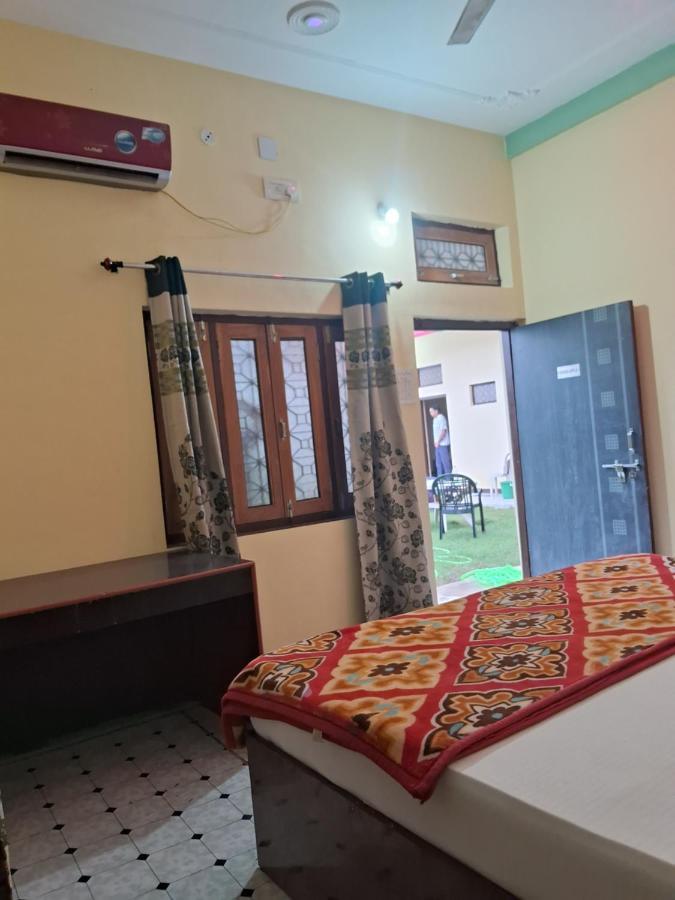 Blue Sky Homestay Khajuraho Exterior photo